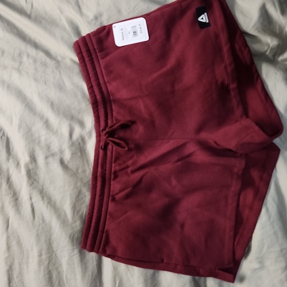 Red Reebok women's relaxed shorts - Picture 1 of 8
